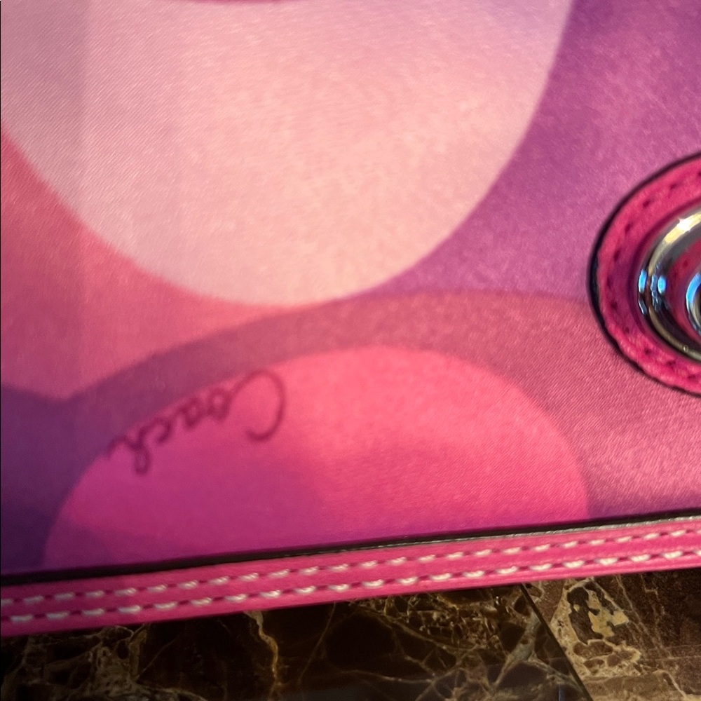 Coach Pink Scarf Print Zoe Signature Turn-Lock Wristlet EUC - Picture 9 of 16